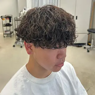 パーマ メンズ CYAN by acoron .池袋所属・メンズパーマ職人 ユキハシのヘアスタイル
