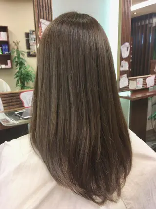 ミディアム カラー THREE所属・THREE 関根大のヘアスタイル