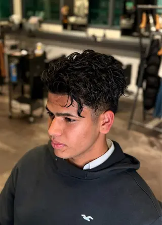 パーマ 佐藤 陽向のヘアスタイル