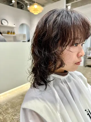 ミディアム パーマ 可愛いパーマスタイル といえばISSEYのヘアスタイル