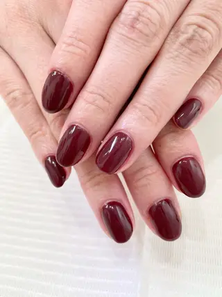 ネイル esNAIL新宿西口店所属・emi esNAILのネイルデザイン