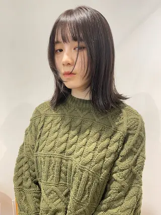 ミディアム カラー Terve.野崎 真里奈のヘアスタイル