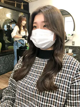 ロング カラー トレンドヘア🌿 chinariのヘアスタイル