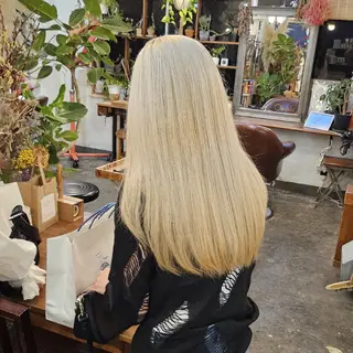 ロング かりん/LeeLee /原宿/ハイトーンのヘアスタイル