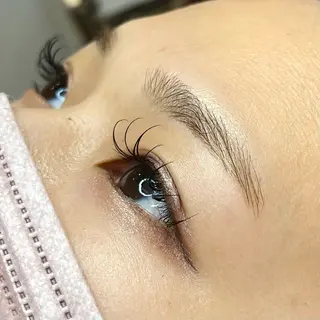 アイブロウ narumi .のマツエク・マツパデザイン