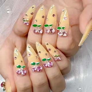 ネイル 長さだし専門Minami所属・MN Nail salonのネイルデザイン