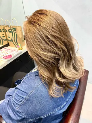 ミディアム ✨デザインカラー✨ ✂️kouki✂️のヘアスタイル