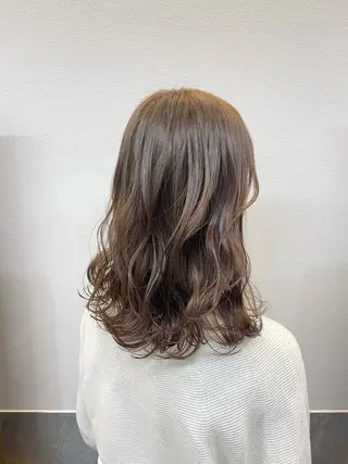セミロング カラー 髪質改善特化サロン ICONIQ天神店のヘアスタイル