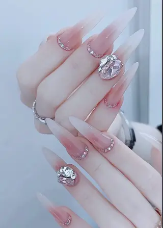 ネイル 長さだし専門店 ROKANAILのネイルデザイン