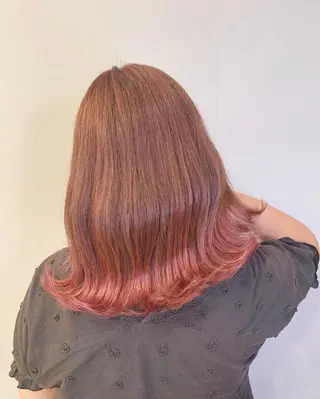 ミディアム カラー 宮原 佳苗のヘアスタイル