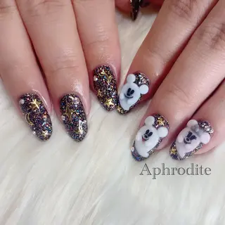 ネイル Aphrodite パラジェル認定サロンのネイルデザイン