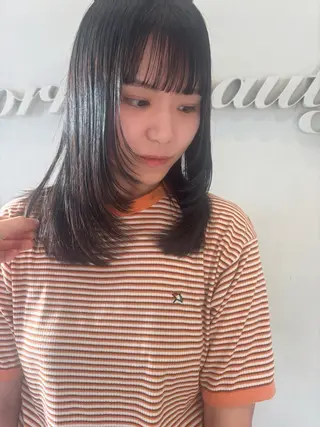 ミディアム riru reborn店長のヘアスタイル