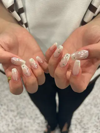 ネイル snazzy所属・小松 千冬のネイルデザイン