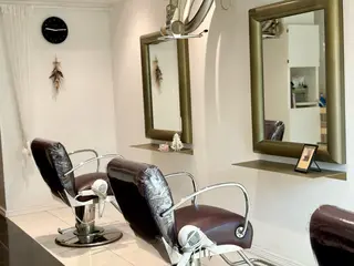 BiBi 藤野あゆみのヘアスタイル