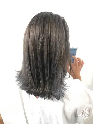 セミロング タカハシ ユウキのヘアスタイル