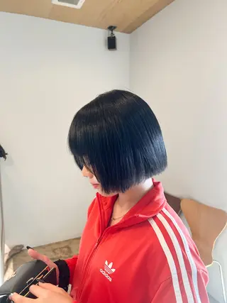 ミディアム カラー 川端 明莉のヘアスタイル