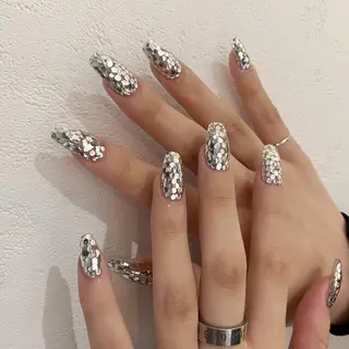 ネイル BONNIE所属・BONNIE MIKIのネイルデザイン