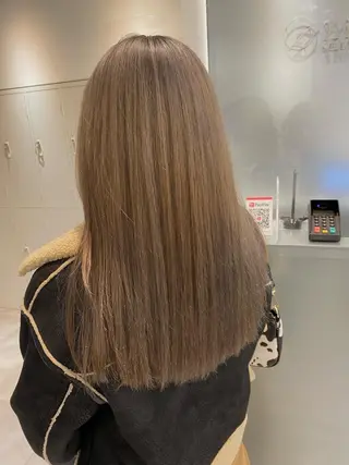 セミロング カラー 中村 かおりのヘアスタイル