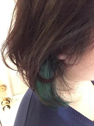 ショート カラー eyelush color world庄内駅前所属・シールエクステ／豊中 吉田孝司のヘアスタイル