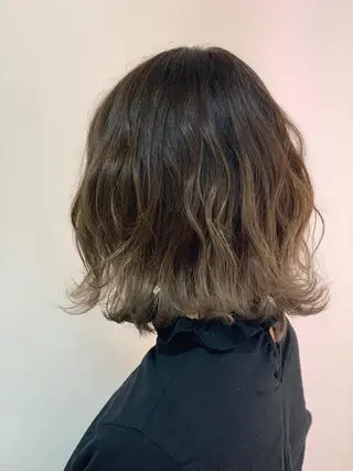 ミディアム 菅原リキヤ くびれレイヤーヘアのヘアスタイル