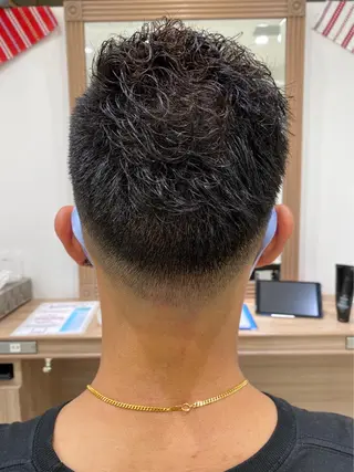 パーマ メンズ 前田 真孝のヘアスタイル