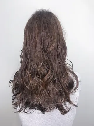 ロング カラー ブリーチカラー/ 岩破瑞希のヘアスタイル