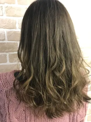 セミロング カラー 川崎 祐介のヘアスタイル