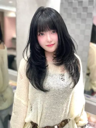 ロング 𝑿𝑬𝑵𝑨 𝐿𝑈𝑁𝐴のヘアスタイル