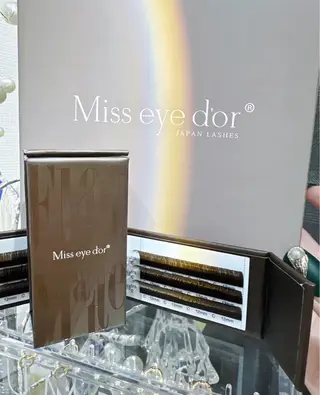 マツエク・マツパ Y.Beauty所属・る みのマツエク・マツパデザイン