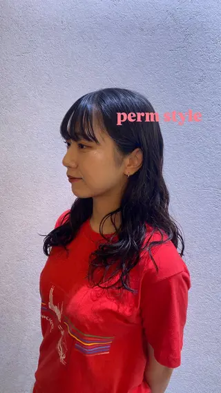 セミロング パーマ 🖤🌀くるくる パーマ🌀🖤ayaのヘアスタイル