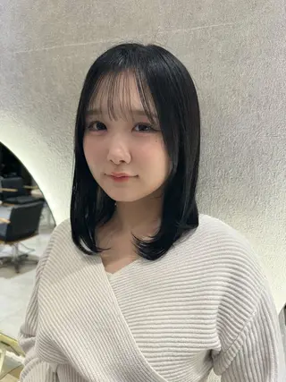 ミディアム カラー 透け 艶感カラー齊木 勇人のヘアスタイル
