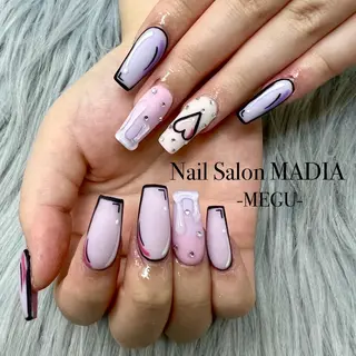 ネイル MADIA藤沢所属・MADIA MEGUのネイルデザイン