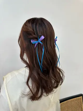 セミロング ヘアアレンジ さとう あやかのヘアスタイル