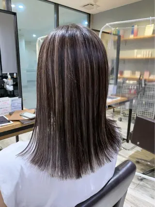 セミロング レイヤーカット TAIKIのヘアスタイル