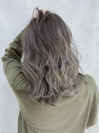 ミディアム カラー MOU namba ムウナンバのヘアスタイル