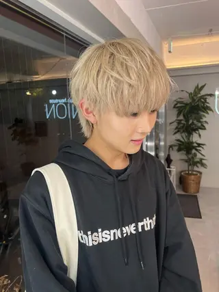 セミロング カラー メンズ je suis heureuse所属・ハイライトカラー 🌀ゆい❣️のヘアスタイル