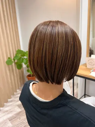 ショート カラー 渡部 未歩のヘアスタイル