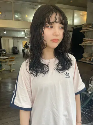 ミディアム カラー パーマ ハイトーン/顔まわり レイヤー/YUKAのヘアスタイル