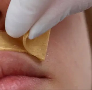 SHIOIDE KIEの眉毛・アイブロウイメージ