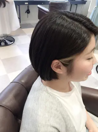 ショート カラー ヤマナカ エリカのヘアスタイル