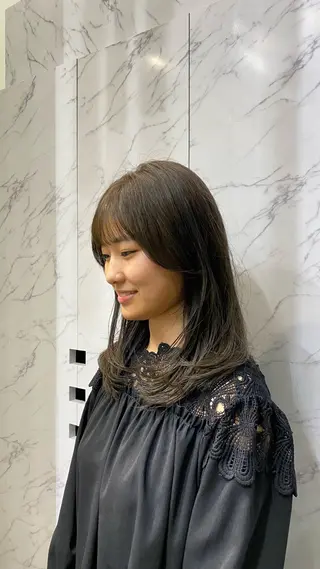 ロング マツザキ マナトのヘアスタイル
