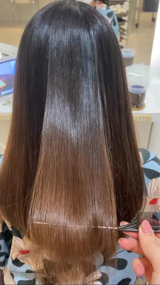 ロング ヘアー・クロマチックノート所属・杣澤 詩乃のヘアスタイル