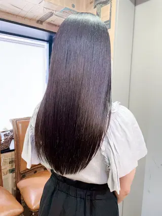 ミディアム カラー Chic シックのヘアスタイル