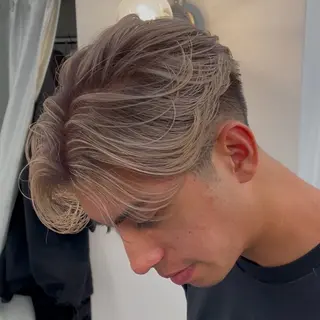 ミディアム カラー パーマ ヘアアレンジ メンズ メンズバレイヤージュ 🌫デザインカラーのヘアスタイル