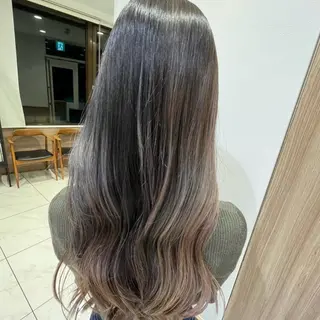 カラー 🩶片山 理緒🩶のヘアスタイル