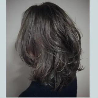 ミディアム 薗部 創生のヘアスタイル