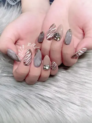 ネイル atsuco ✴︎のネイルデザイン