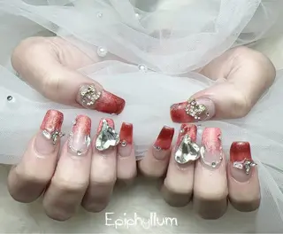 ネイル エピフィラム所属・グエン ミーのネイルデザイン