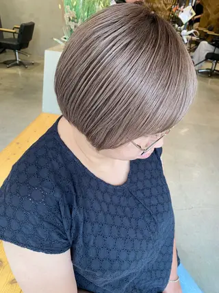 ショート カラー 🩷🍭中津・梅田 エリア🍬💜のヘアスタイル