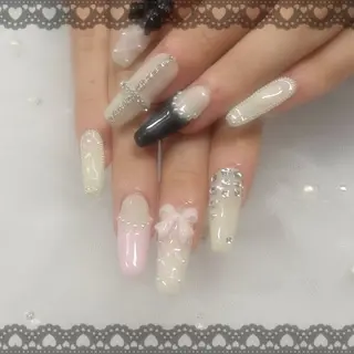 ネイル hinata池袋 🌙WOLTOKYOのネイルデザイン